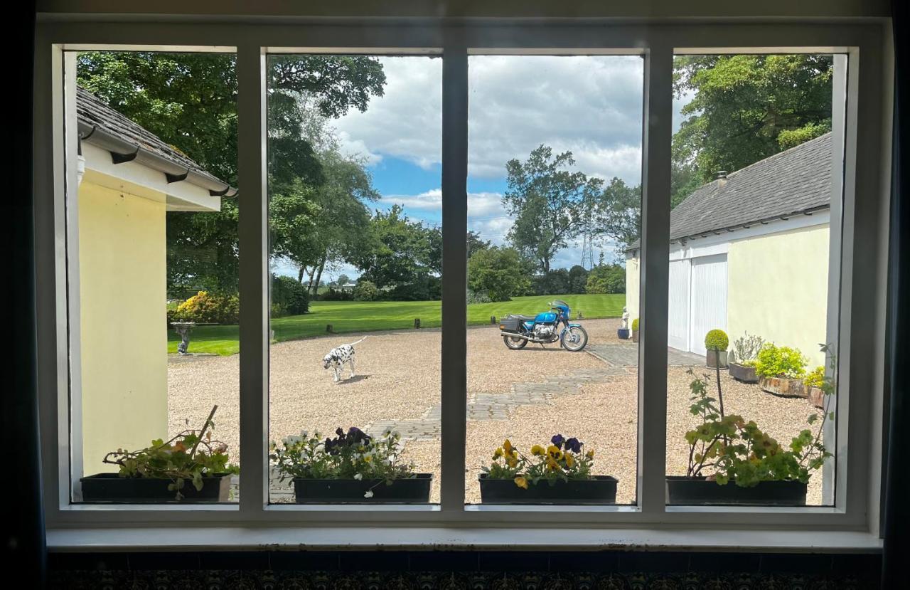 Whitehouse Bed and Breakfast Uplawmoor Buitenkant foto