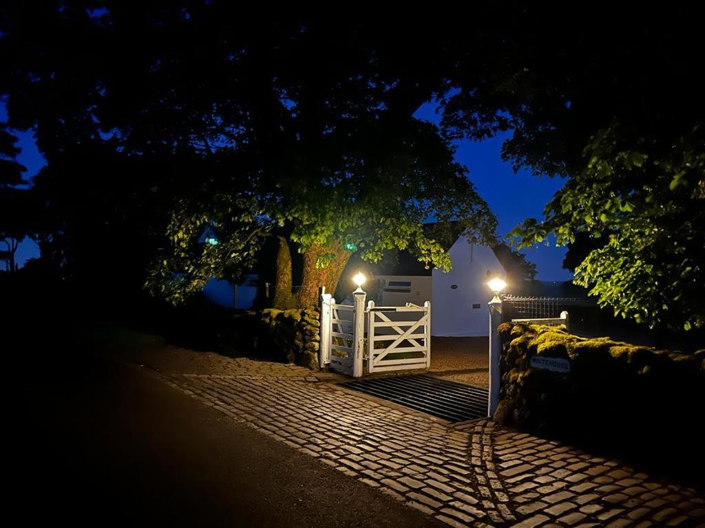 Whitehouse Bed and Breakfast Uplawmoor Buitenkant foto